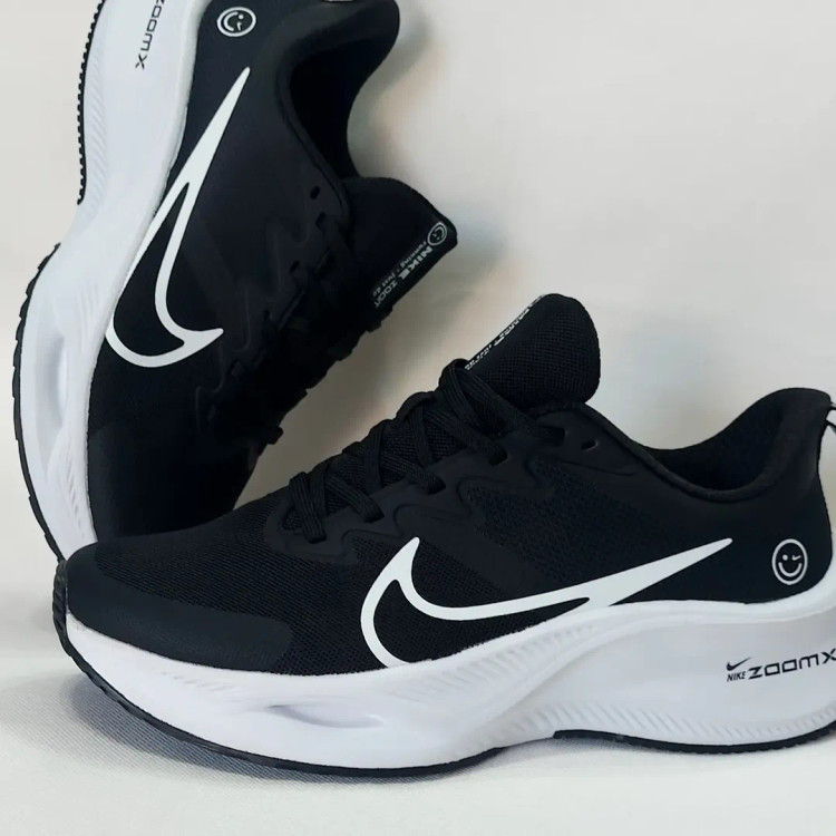کتانی نایکی لبخند zoomX