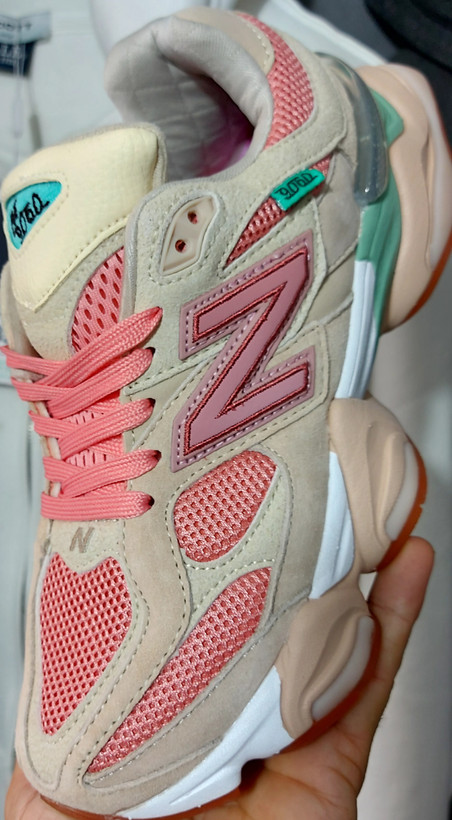 کتونی نیوبالانس (new balance)مدل 9060
